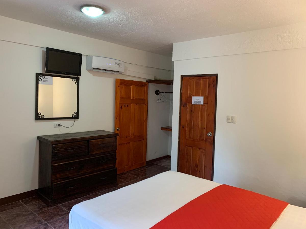 Hotel Manuel Antonio Park Bagian luar foto